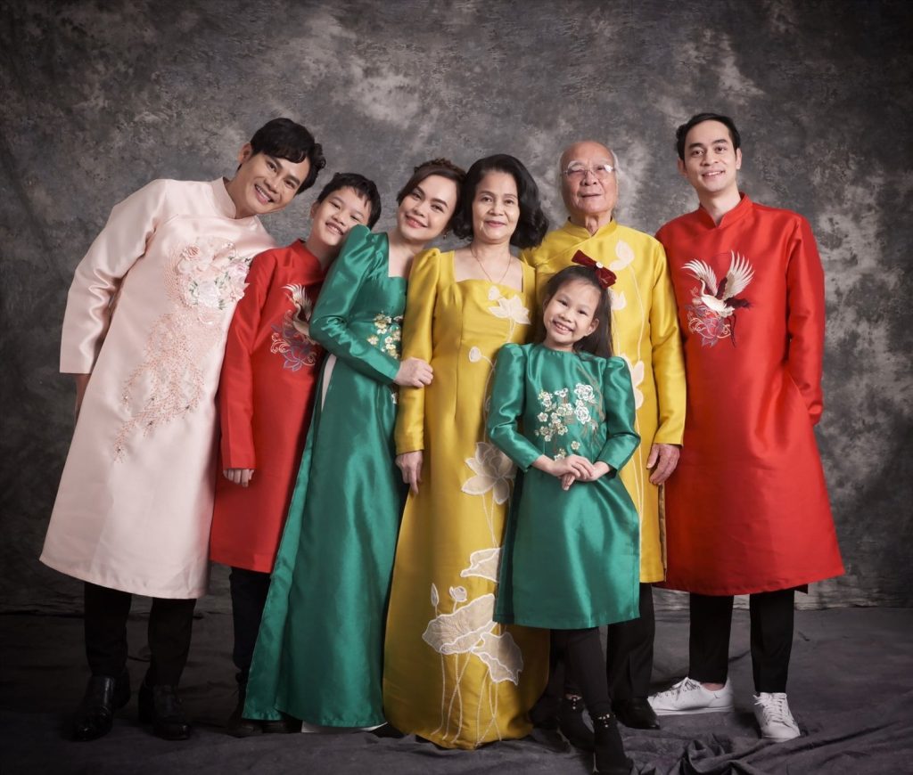 Chụp ảnh Tết tập thể