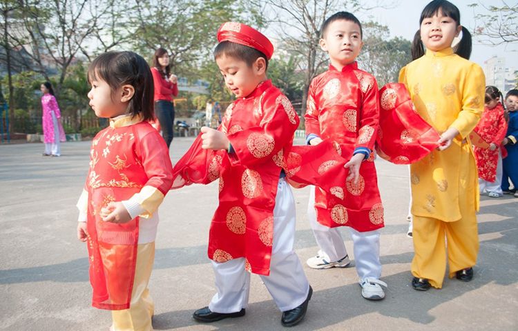 KHĂN RẰN XƯA