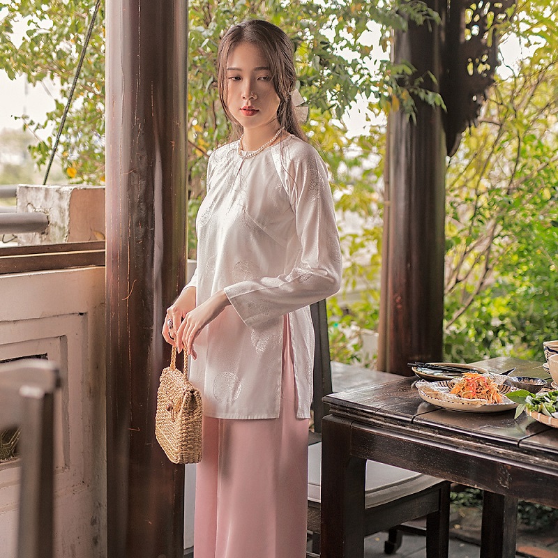 KHĂN RẰN XƯA