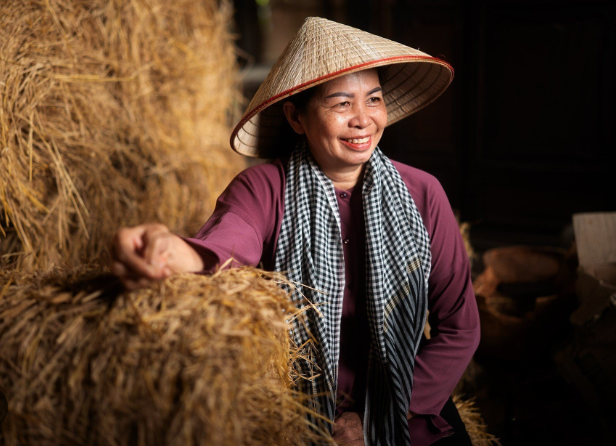 KHĂN RẰN XƯA