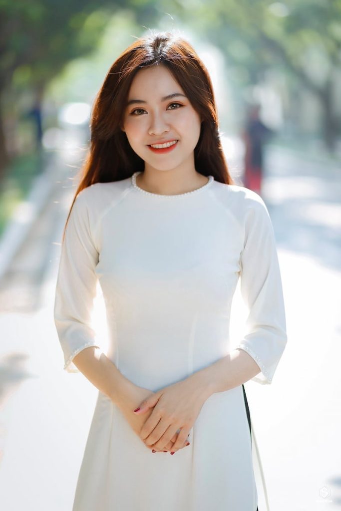 kieu-ao-dai-tay-lo-dep