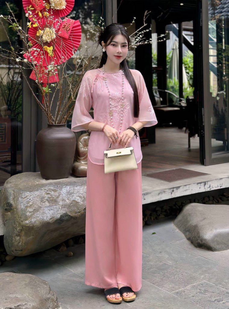 KHĂN RẰN XƯA