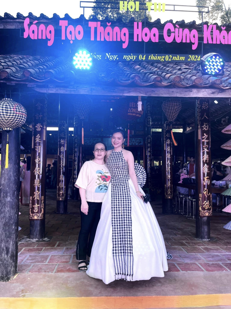 Cuộc thi sáng tạo thăng hoa cùng khăn rằn