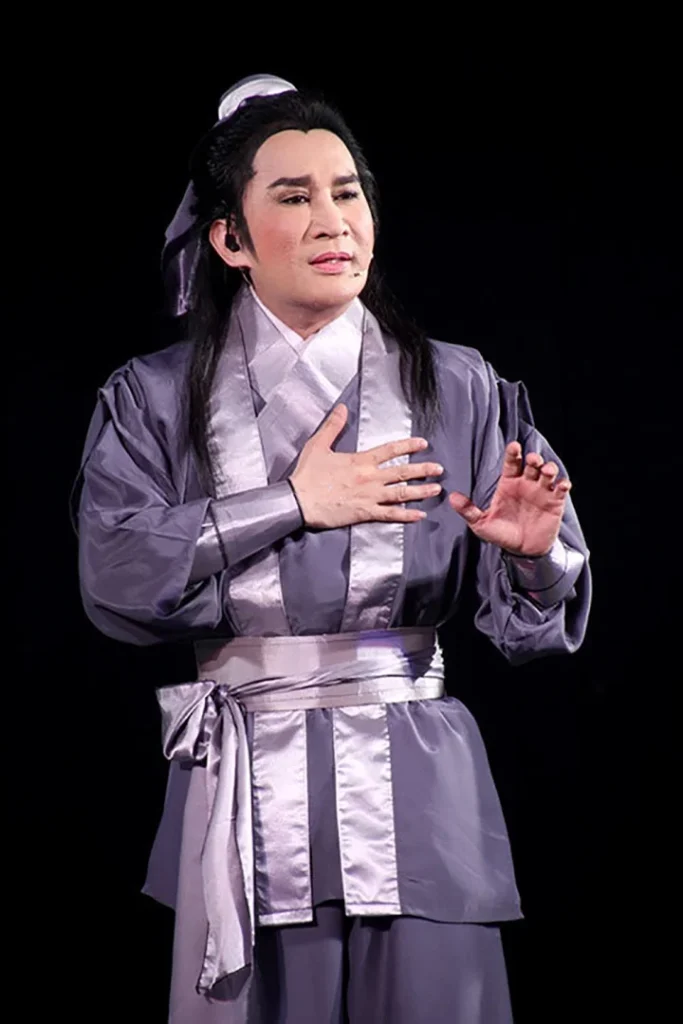 KHĂN RẰN XƯA